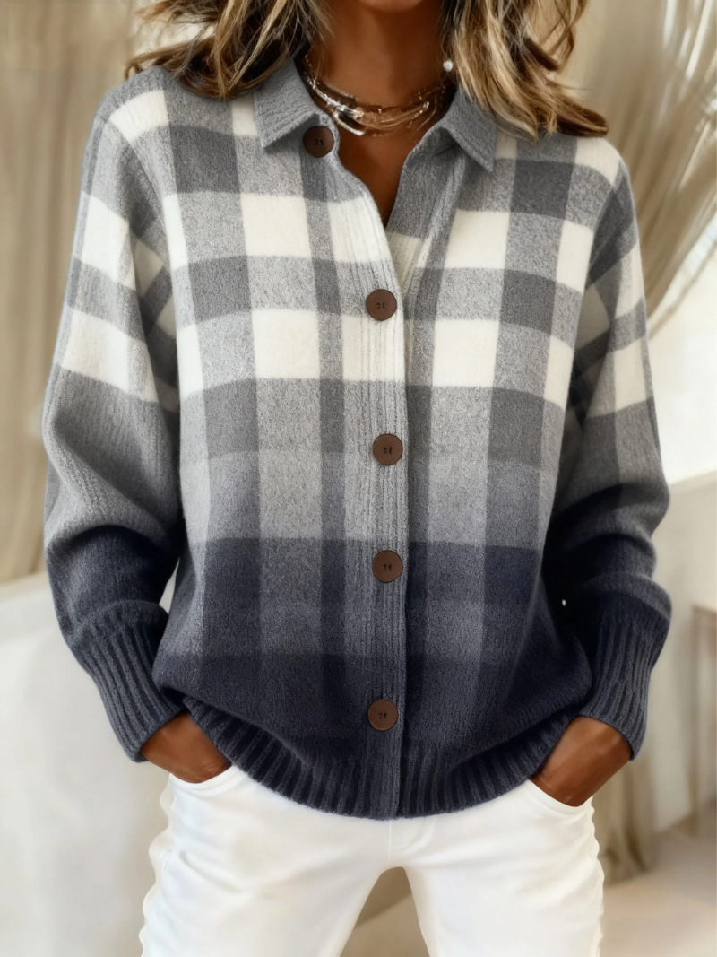 Mara – Rutig Stickad Blus