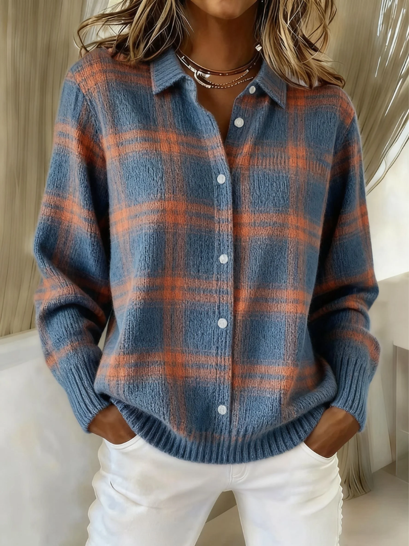 Mira – Stickad Blus Med Rutig Mönster